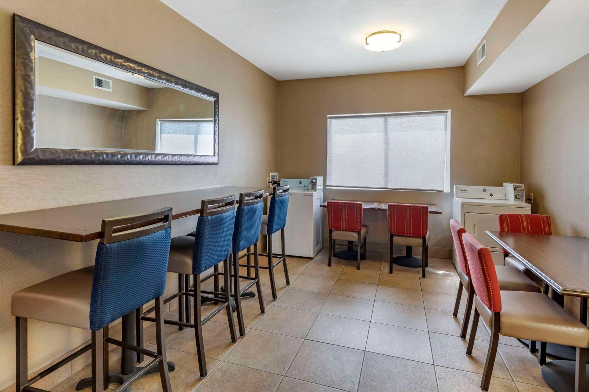 Comfort Inn Denver West Arvada Station Wheat Ridge Esterno foto