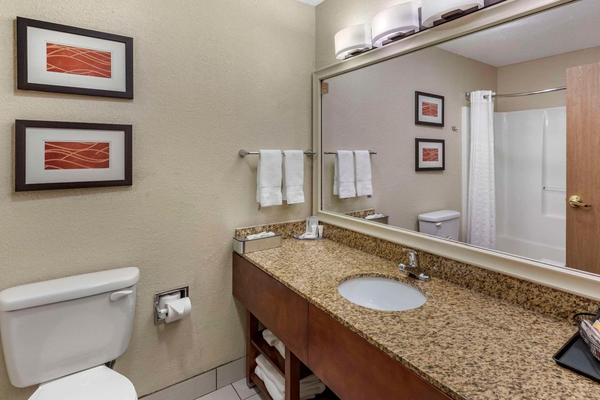 Comfort Inn Denver West Arvada Station Wheat Ridge Esterno foto