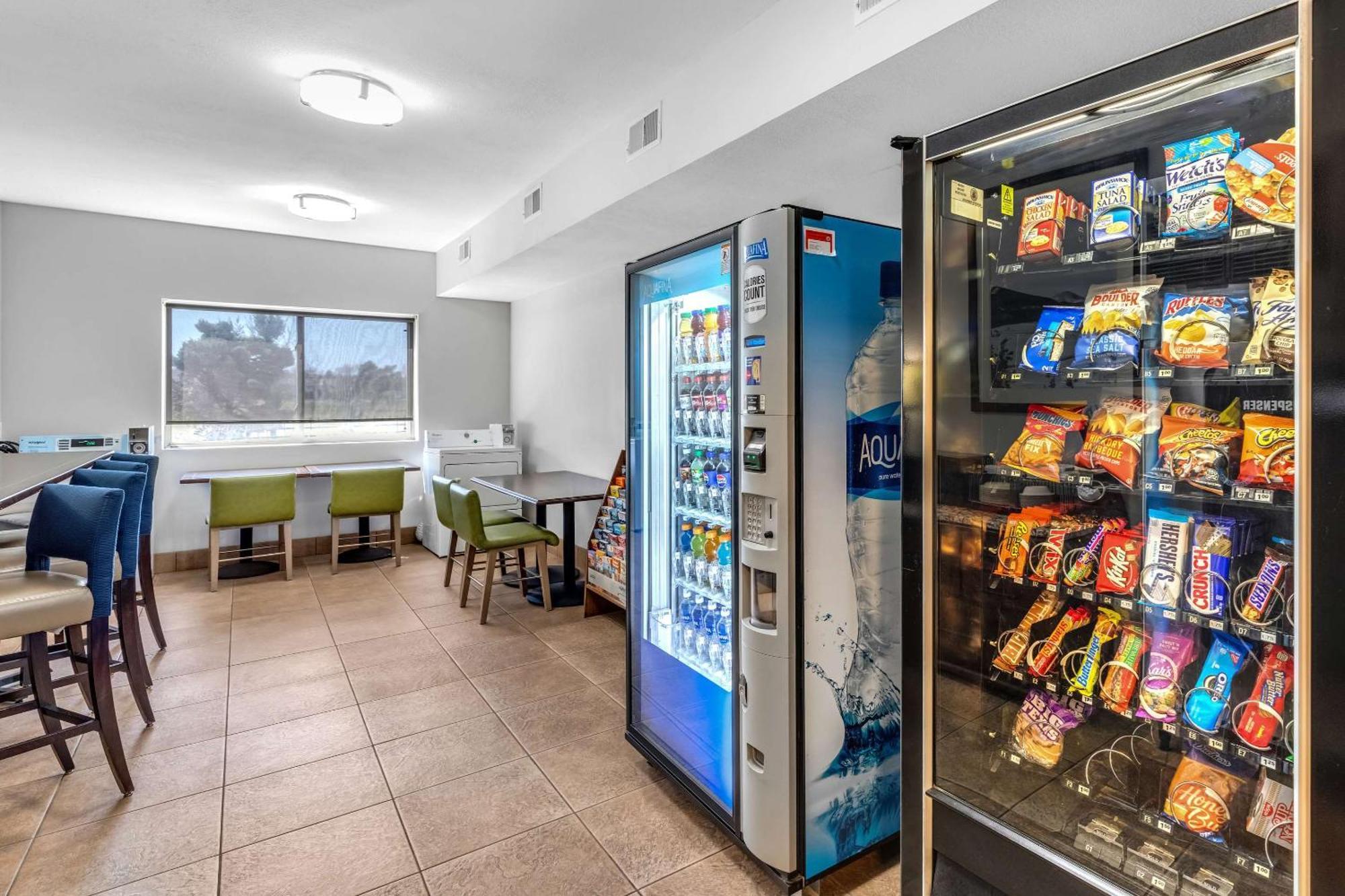 Comfort Inn Denver West Arvada Station Wheat Ridge Esterno foto