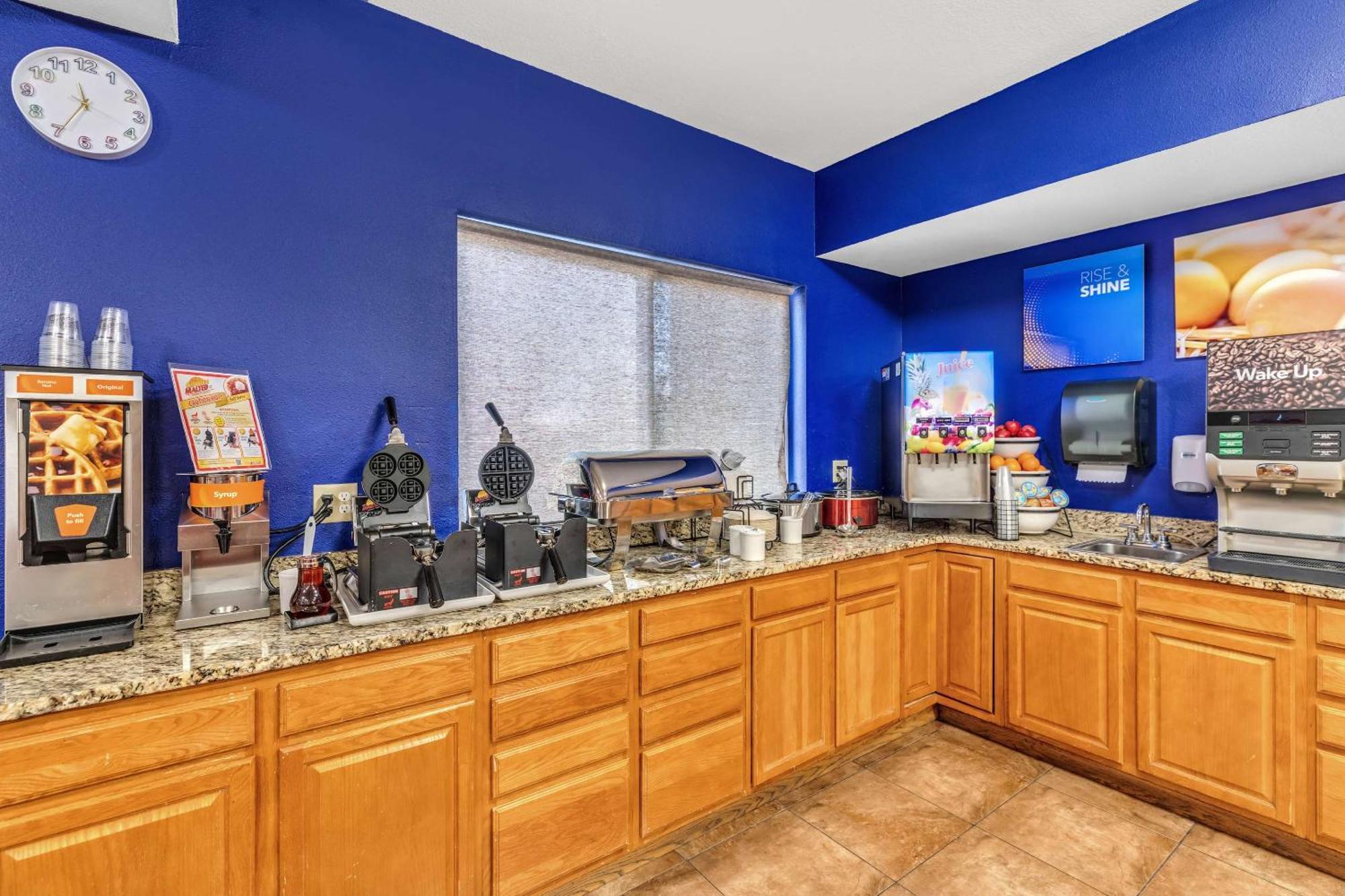 Comfort Inn Denver West Arvada Station Wheat Ridge Esterno foto