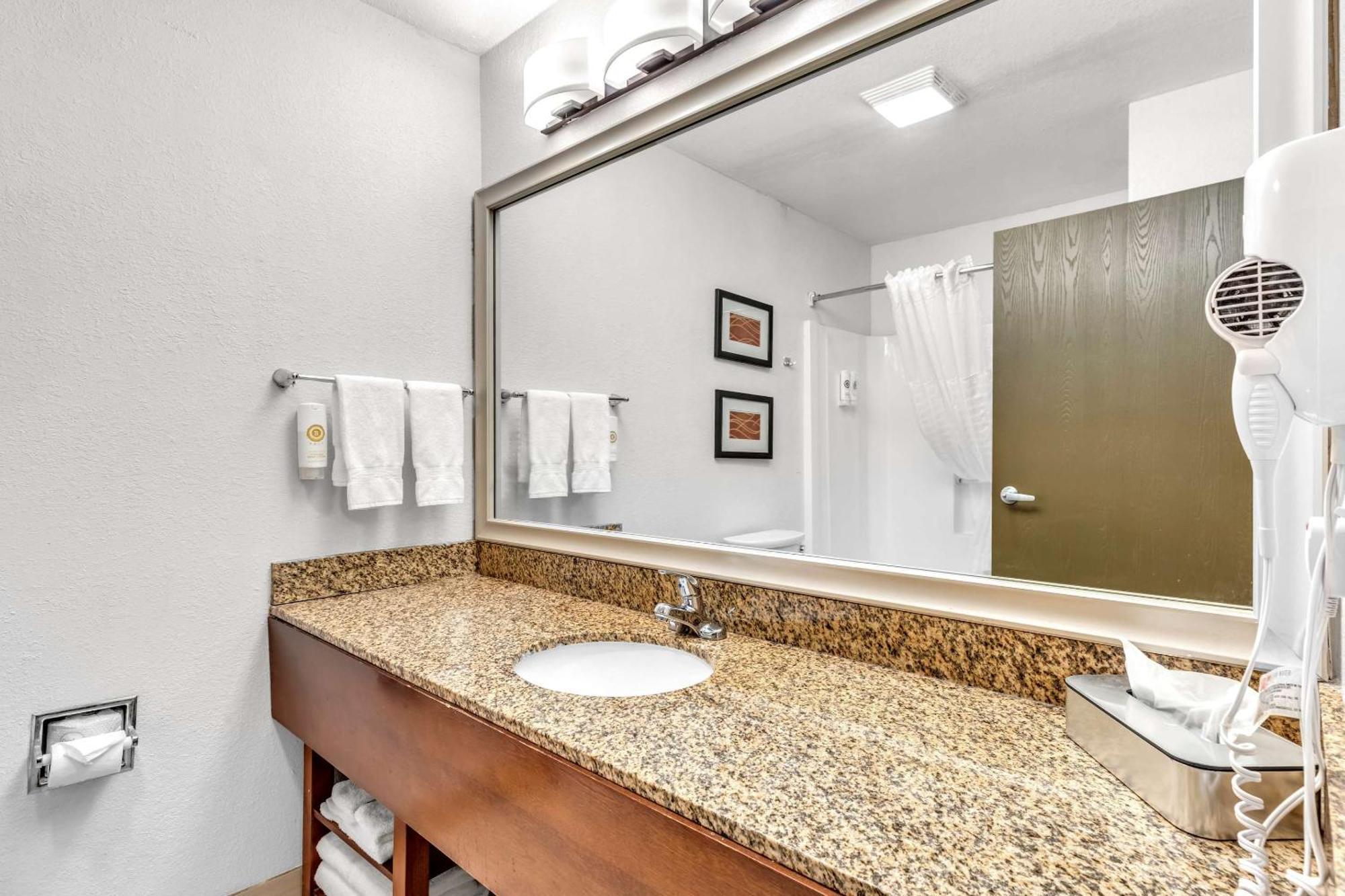 Comfort Inn Denver West Arvada Station Wheat Ridge Esterno foto
